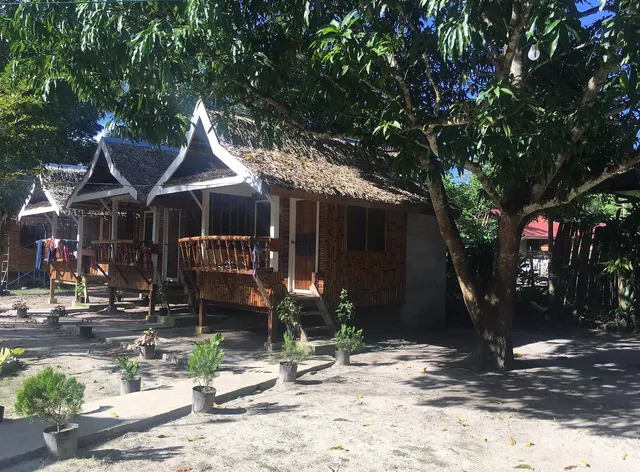 BFF Backpacker's Inn