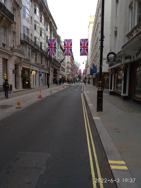 The Sladmore Gallery