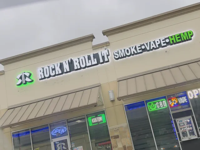 ROCK N' ROLL IT - SMOKE - VAPE - HEMP - UNIVERSAL CITY