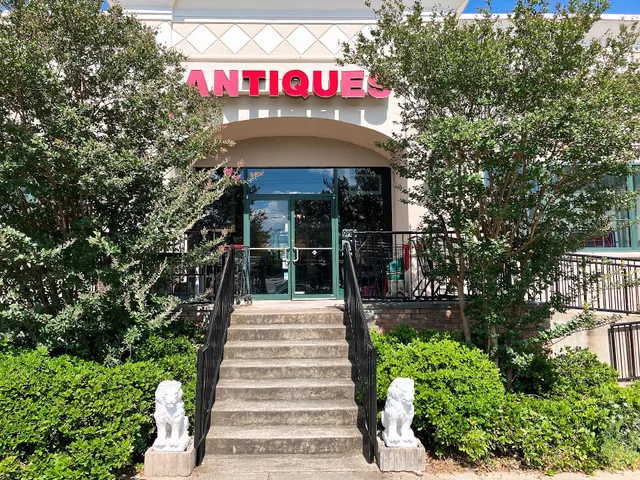 Hoover Antique Gallery