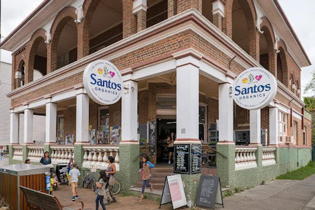 Santos Organics - Health & Bulk Food with Organic Cafe + Naturopath