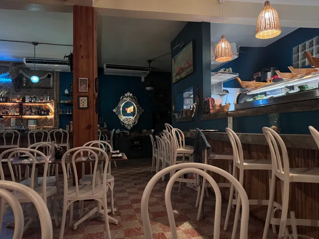 La Sirena Sushi & Tiki Bar