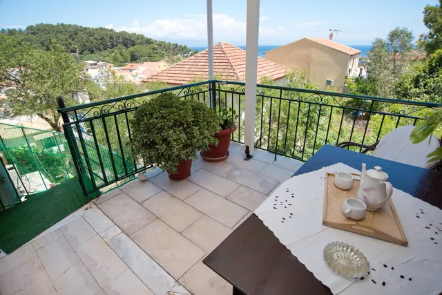 Paxos Apartments