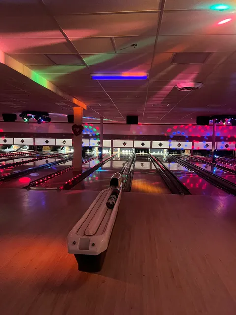 Johnson's Duckpin Lanes