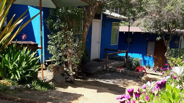 "CABAÑAS EN ISLA NEGRA"