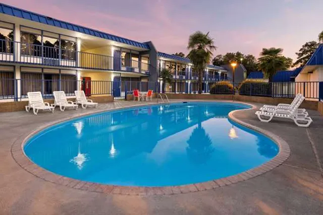 Days Inn by Wyndham McComb MS