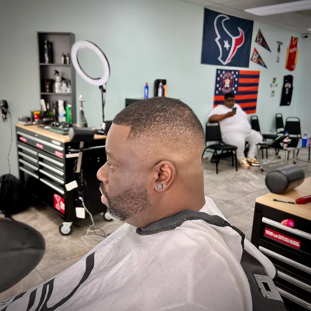 Neno Stylo Barbershop 2