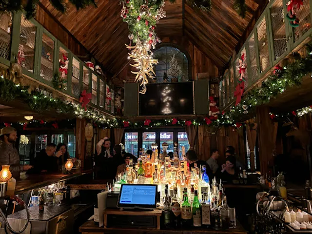 Hunter's Kitchen and Bar