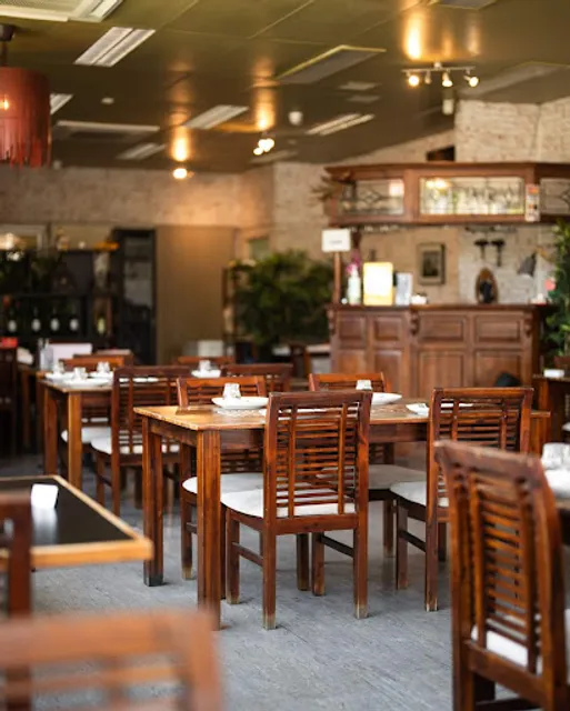 Thai on Ipswich by Golf’s Eatery