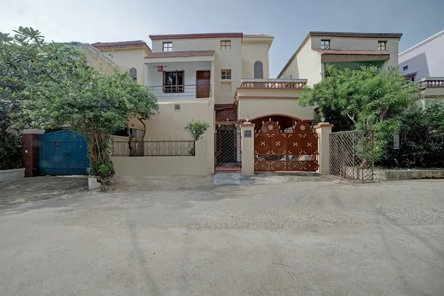 OYO 39414 Elegant Stay KIIT