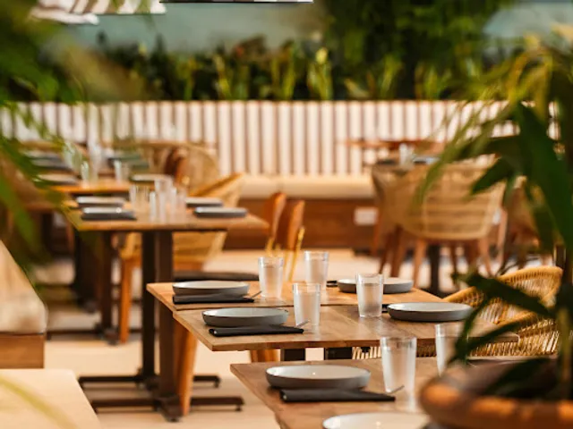 BUNGALOW Pool Bar & Restaurant