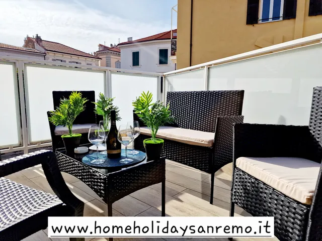 HomeHolidaySanremo - Luxe & Glamour