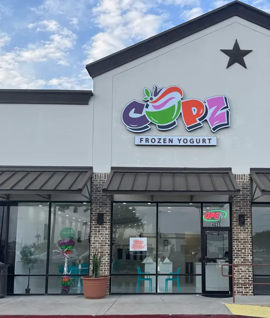 CUPZ Frozen Yogurt