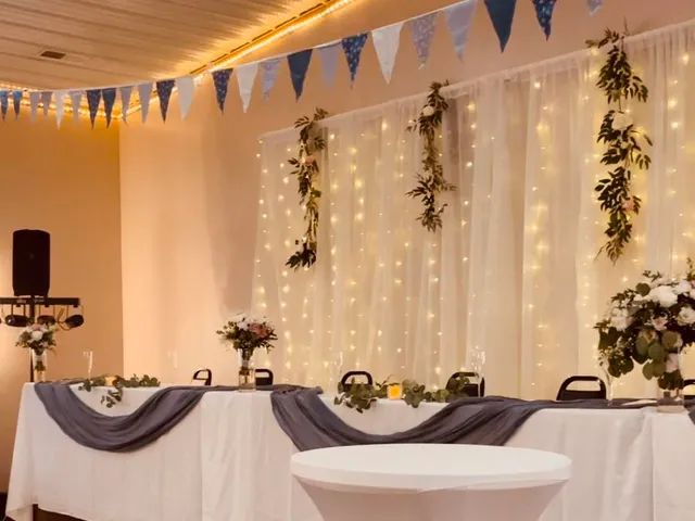 Tin Roof Hideaway & Event Center (Formerly Regal Crown Reception Hall)