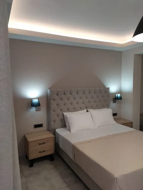 Rania's Deluxe studios