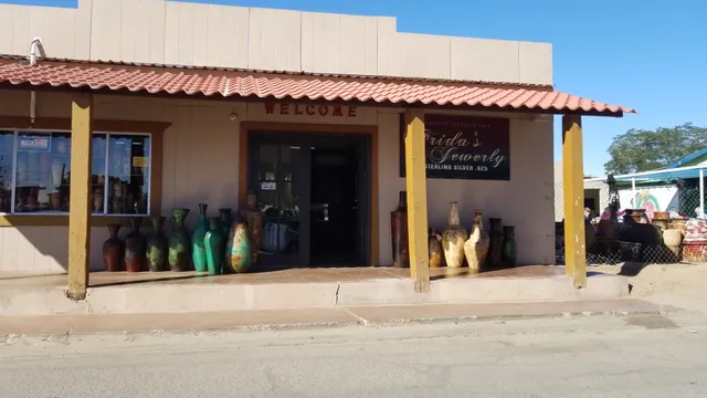 Frida’s Pottery and Jewelry
