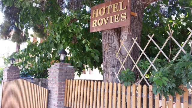 Hotel Rovies