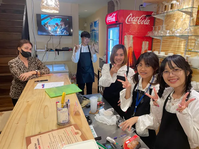 "Nalu Nani" Cafe & Thai Restaurant