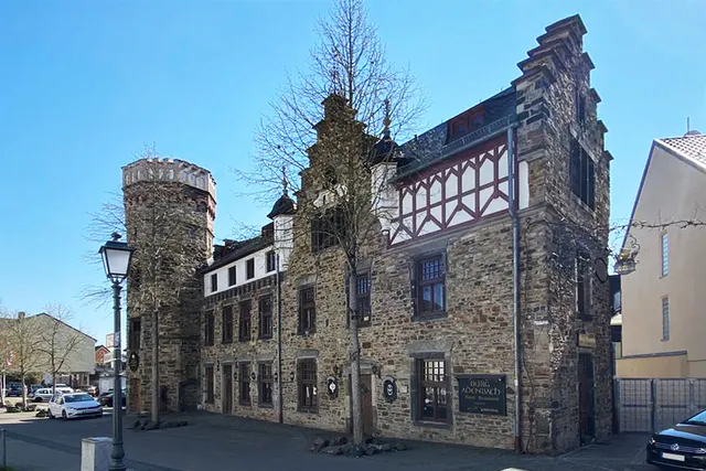 Boutiquehotel Burg Adenbach & Alter Weinbau