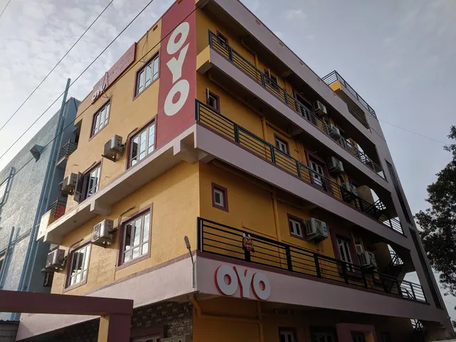 OYO 31015 Avighna Landmark