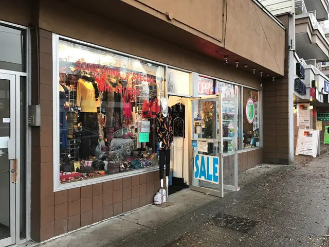 Los Guerreros Latin Foods