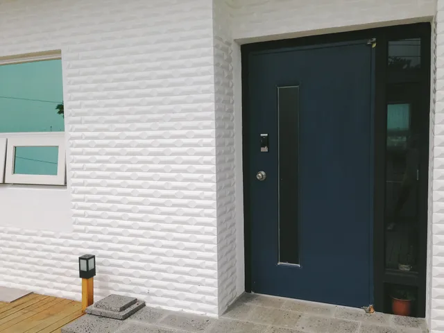 Hoclack Rooftop Moonlight