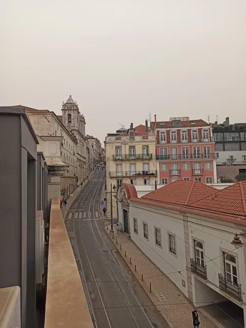 Luxury-Calçada do Combro