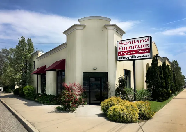 Suniland Furniture Store