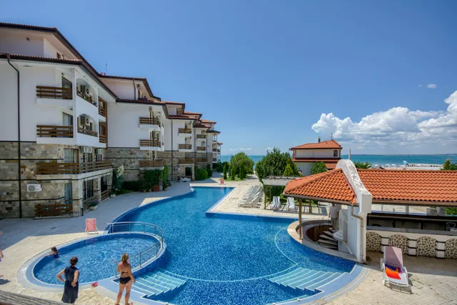 Robinson Beach Apartments