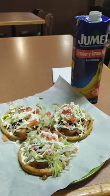 San Antonio taqueria y tienda