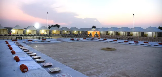 Holiday Trip Desert Safari Camp in Jaisalmer