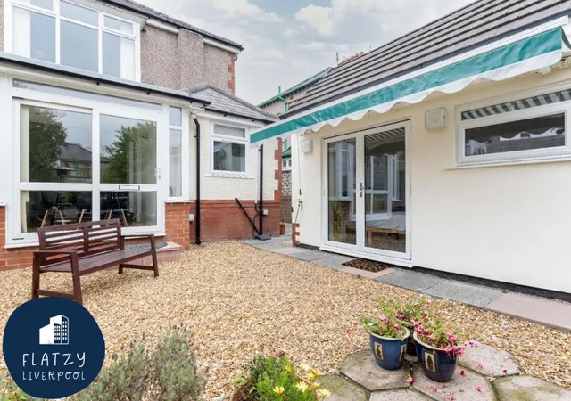 Flatzy - Holiday Apartments Liverpool (Aigburth)