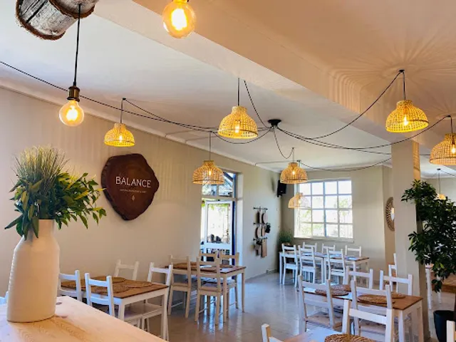 Balance Café