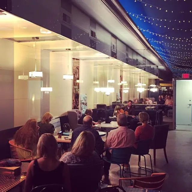 Stellas Gelato/Specialty Market