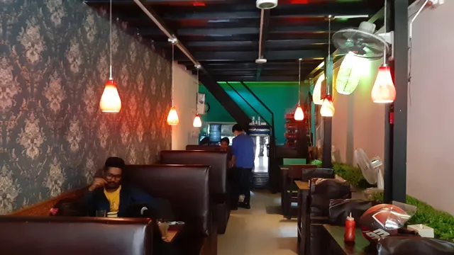 Universal Food Plaza