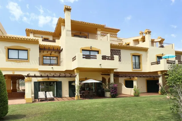 Montemares Golf - Luxury Apartments