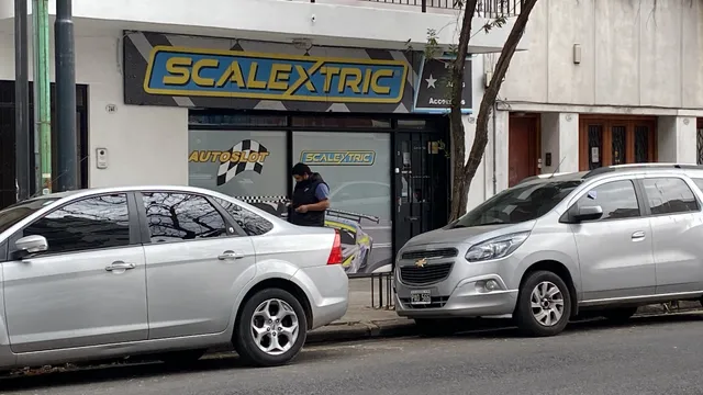 Autoslot (Pistas y autos Scalextric y Pistas de madera , Rompecabezas Ravensburger , Maquetas Revell )