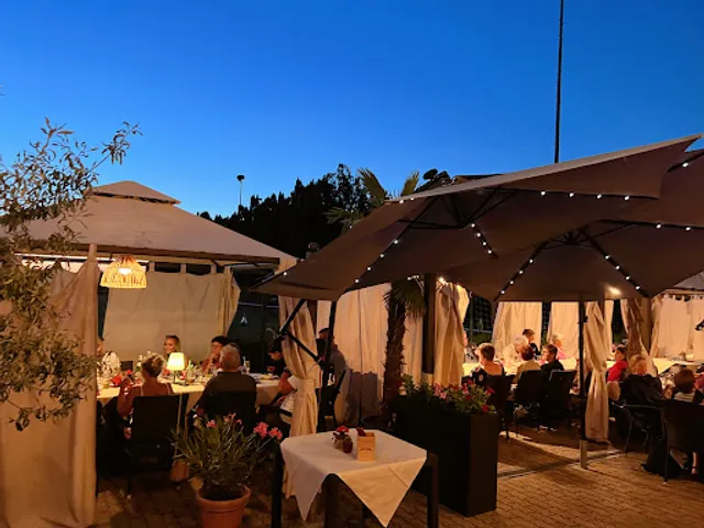 Restaurant "Gatto Nero"