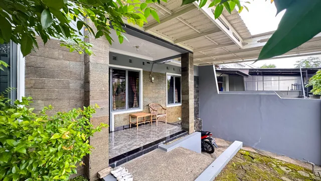 Homey Guesthouse Malang