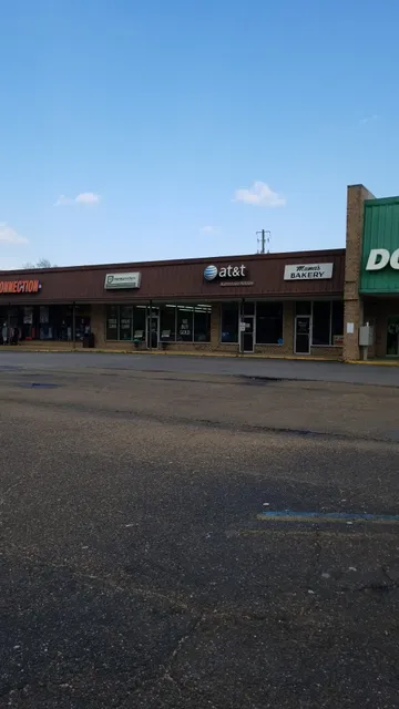 Town and Country Plaza Shopping Center