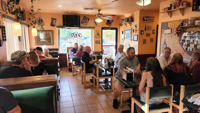 Vinnys Smoke N Grille