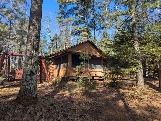 Black's Cliff Resort