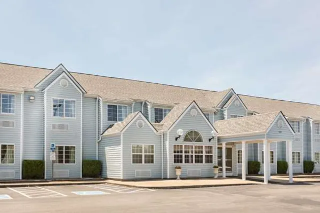 Microtel Inn & Suites by Wyndham Tuscaloosa East