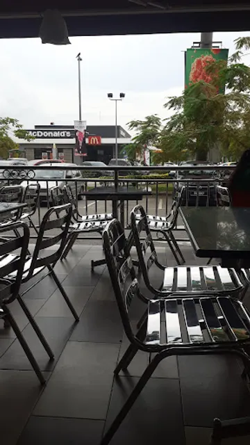 RESTORAN THOULATH MAJU
