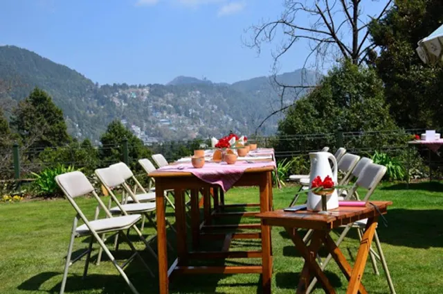 Cafe Chica, Abbotsford Heritage Hotel