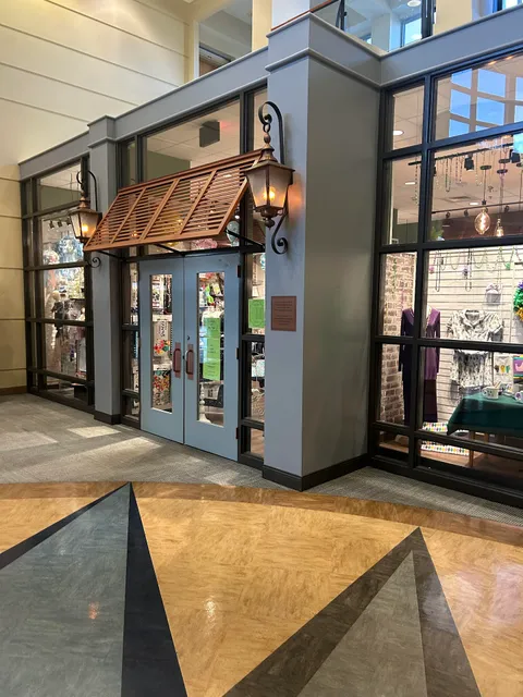 Thomas Hospital Gift Shop