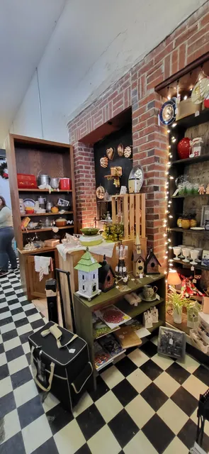 Old Lutesville Emporium