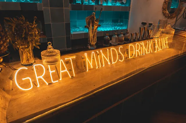 El Espacio: Cocktail, Mezcal & Agave Bar