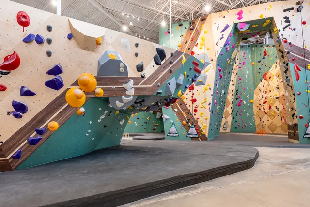 Crux Climbing Center Pflugerville