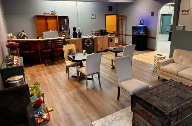 Kraken Coral & Coffee